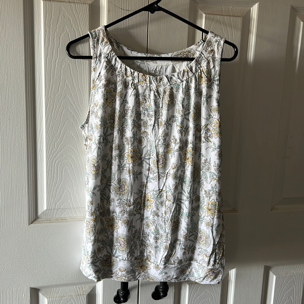 LOFT Outlet mixed design flowy blouse